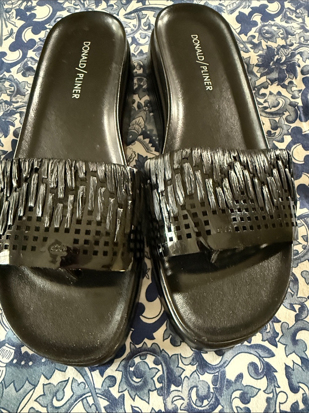 Donald J. Pliner FiFi Black Patent Woven Slide Sandals - Picture 5 of 5